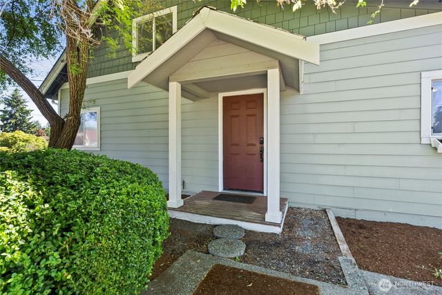 1029 McCormick Street NE, Olympia, WA 98506
