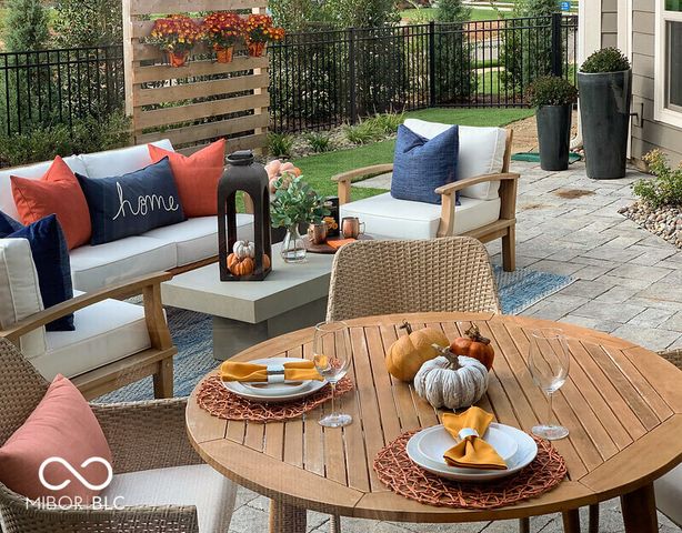 16098 Quarter Pole Lane, Westfield, IN 46074