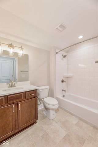 16098 Quarter Pole Lane, Westfield, IN 46074