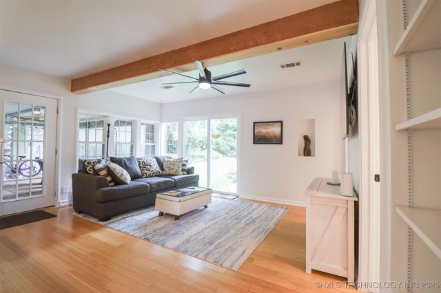 2612 E 17th Place, Tulsa, OK 74104