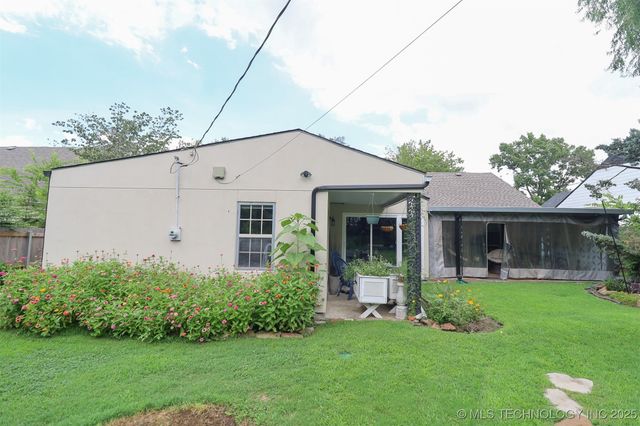 2612 E 17th Place, Tulsa, OK 74104