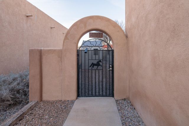 7000 Vatapa Road NE, Rio Rancho, NM 87144