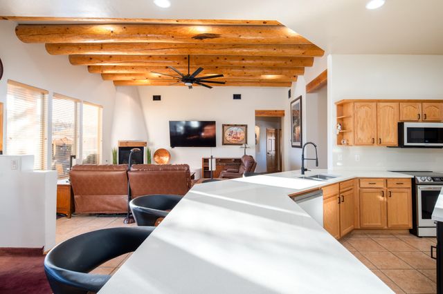 7000 Vatapa Road NE, Rio Rancho, NM 87144