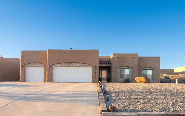7000 Vatapa Road NE, Rio Rancho, NM 87144