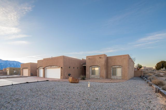 7000 Vatapa Road NE, Rio Rancho, NM 87144