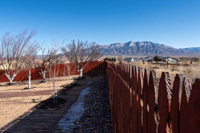 7000 Vatapa Road NE, Rio Rancho, NM 87144