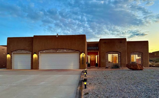 7000 Vatapa Road NE, Rio Rancho, NM 87144