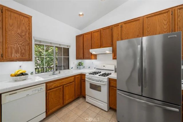 151 Chaumont, Lake Forest, CA 92610