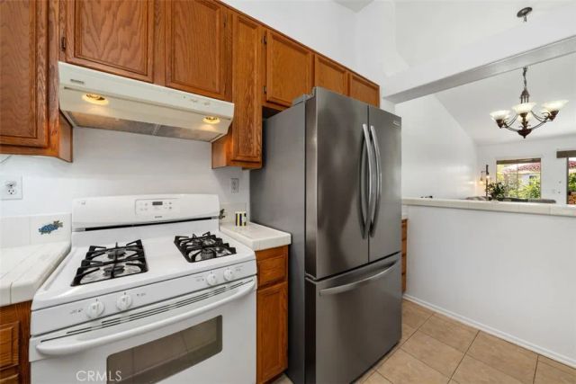 151 Chaumont, Lake Forest, CA 92610