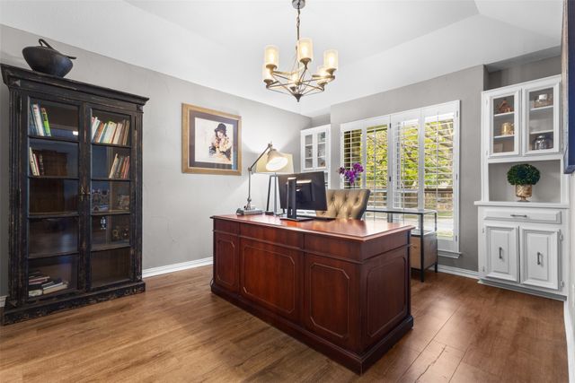 9426 Hillview Drive, Dallas, TX 75231