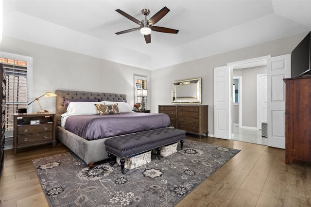 9426 Hillview Drive, Dallas, TX 75231