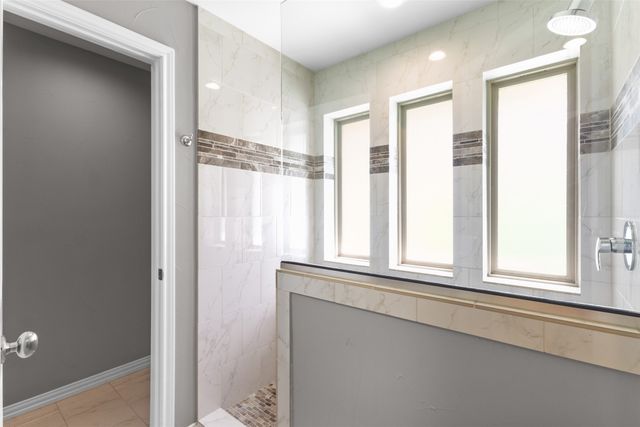 9426 Hillview Drive, Dallas, TX 75231