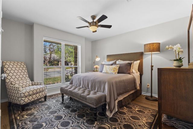 9426 Hillview Drive, Dallas, TX 75231