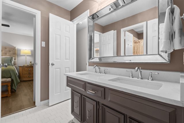 9426 Hillview Drive, Dallas, TX 75231