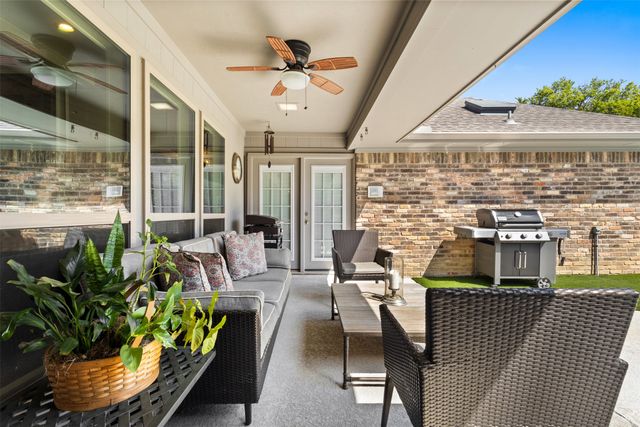 9426 Hillview Drive, Dallas, TX 75231