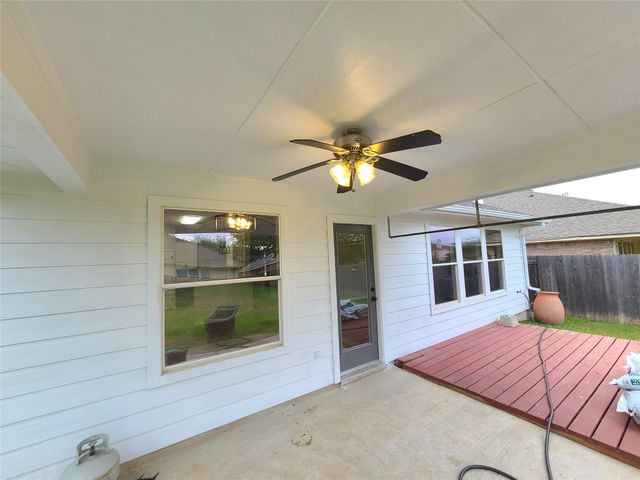 913 Old Wick Castle WAY, Pflugerville, TX 78660