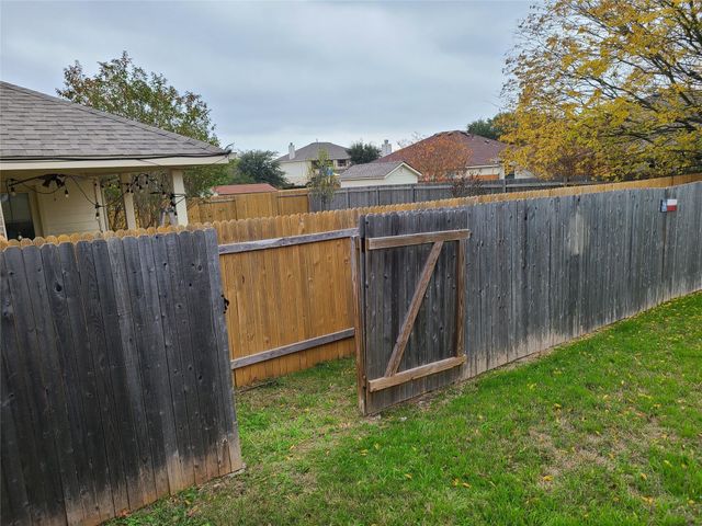 913 Old Wick Castle WAY, Pflugerville, TX 78660