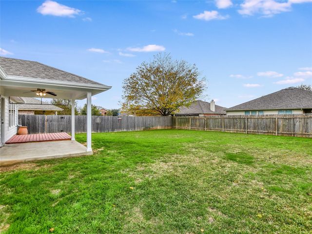 913 Old Wick Castle WAY, Pflugerville, TX 78660