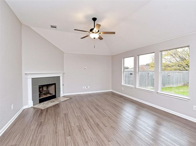 913 Old Wick Castle WAY, Pflugerville, TX 78660