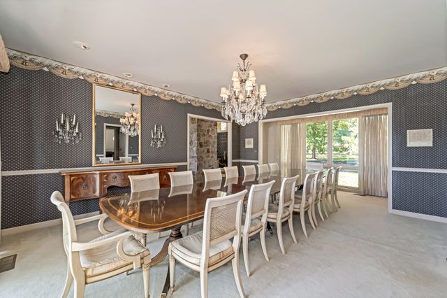 215 Hickory Ln, Smithville, TN 37166