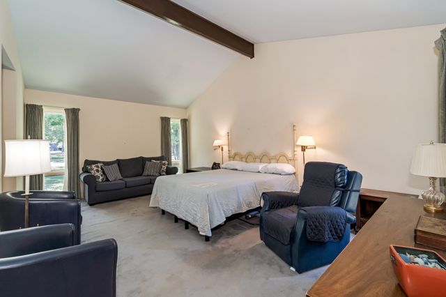 215 Hickory Ln, Smithville, TN 37166