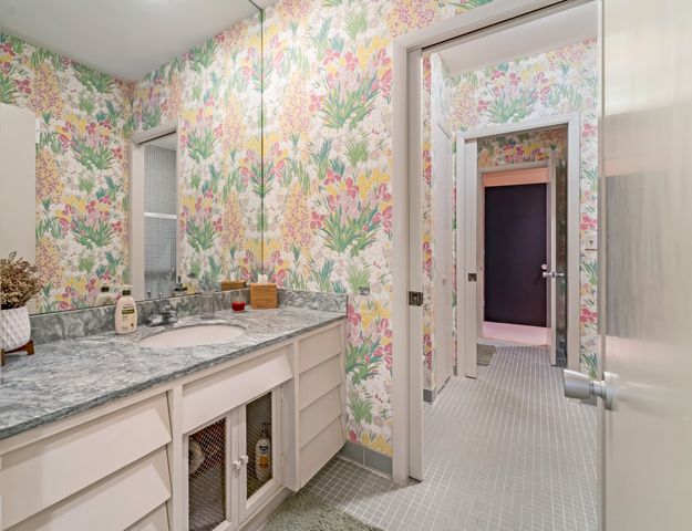 215 Hickory Ln, Smithville, TN 37166