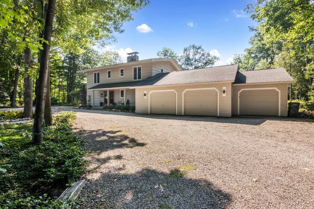 4340 S Sugar Loaf Mountain Road, Cedar, MI 49621