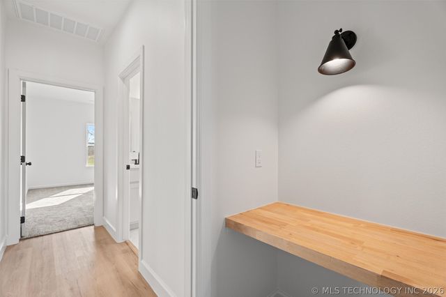 145 S 427 Road, Pryor, OK 74361