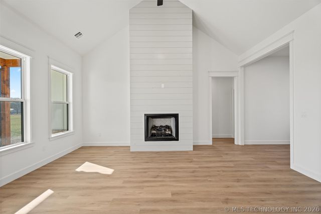 145 S 427 Road, Pryor, OK 74361