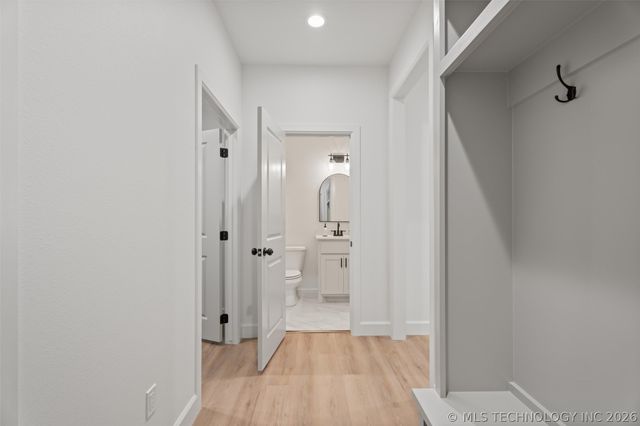 145 S 427 Road, Pryor, OK 74361