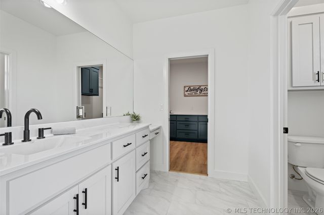 145 S 427 Road, Pryor, OK 74361