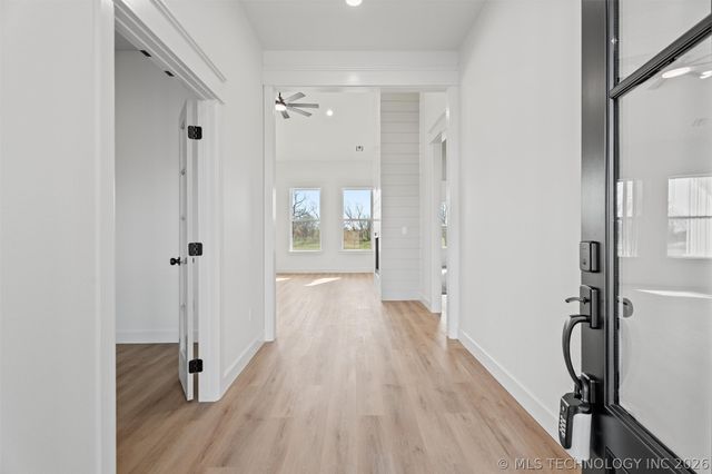 145 S 427 Road, Pryor, OK 74361