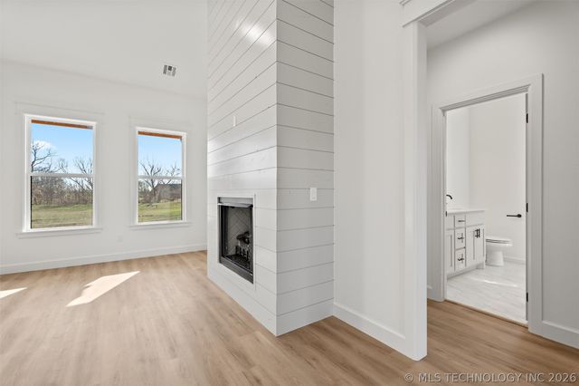 145 S 427 Road, Pryor, OK 74361