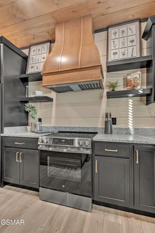 368 Rambling Creek Way, Sevierville, TN 37862