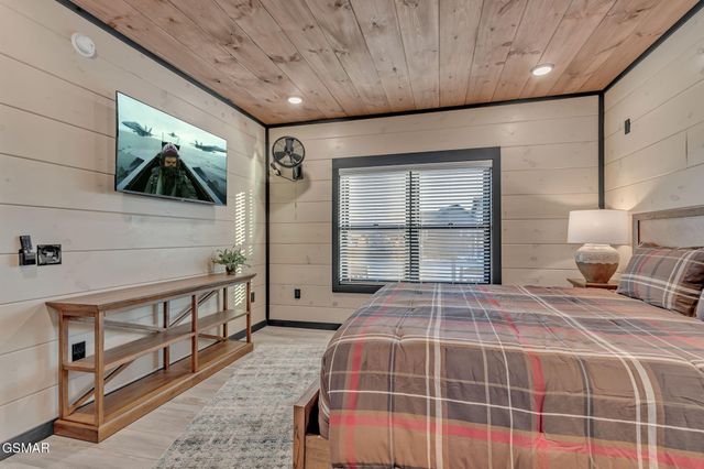 368 Rambling Creek Way, Sevierville, TN 37862