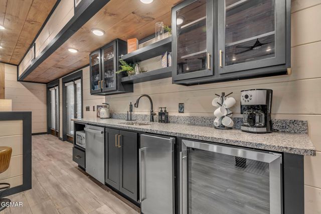 368 Rambling Creek Way, Sevierville, TN 37862