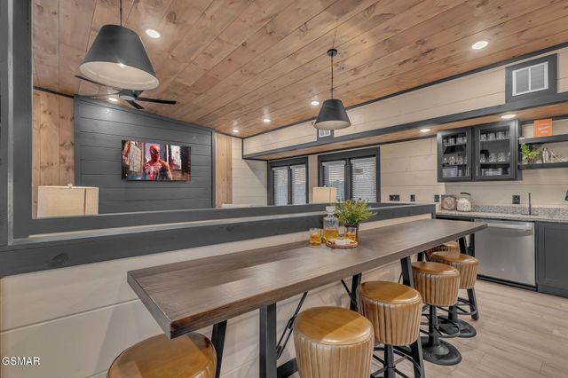 368 Rambling Creek Way, Sevierville, TN 37862