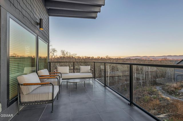 368 Rambling Creek Way, Sevierville, TN 37862