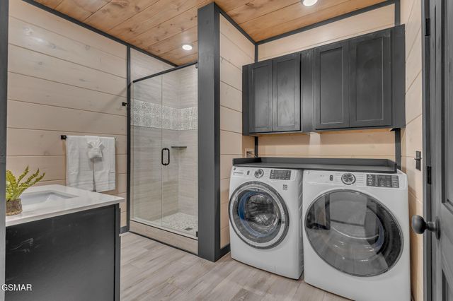 368 Rambling Creek Way, Sevierville, TN 37862