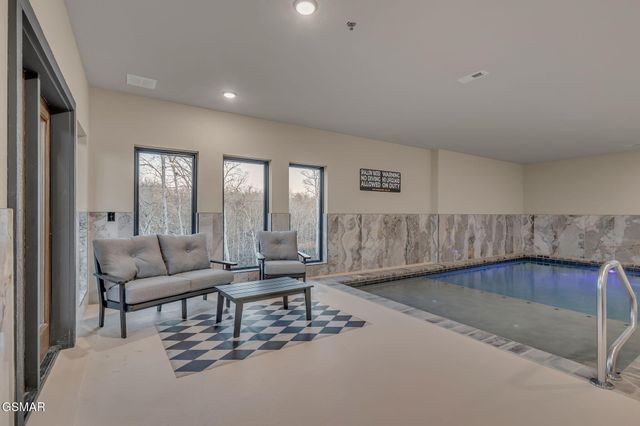 368 Rambling Creek Way, Sevierville, TN 37862