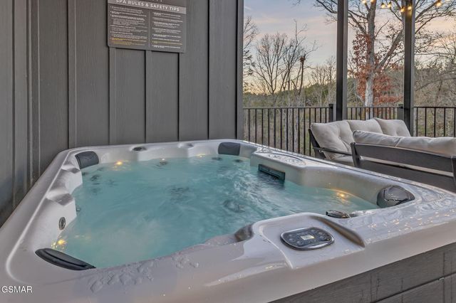 368 Rambling Creek Way, Sevierville, TN 37862