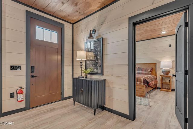 368 Rambling Creek Way, Sevierville, TN 37862