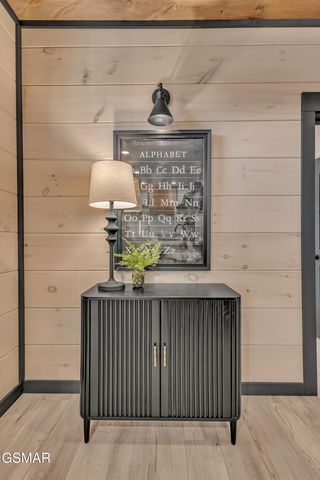 368 Rambling Creek Way, Sevierville, TN 37862