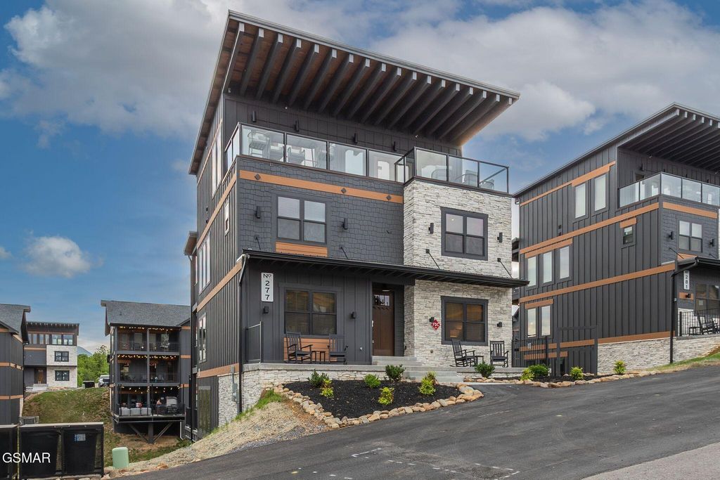 368 Rambling Creek Way, Sevierville, TN 37862