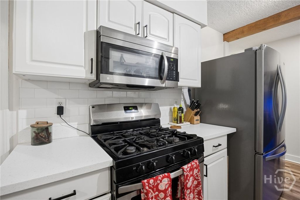 Image 15 of property listing at 352 Sandpiper Road, Richmond Hill, GA 31324