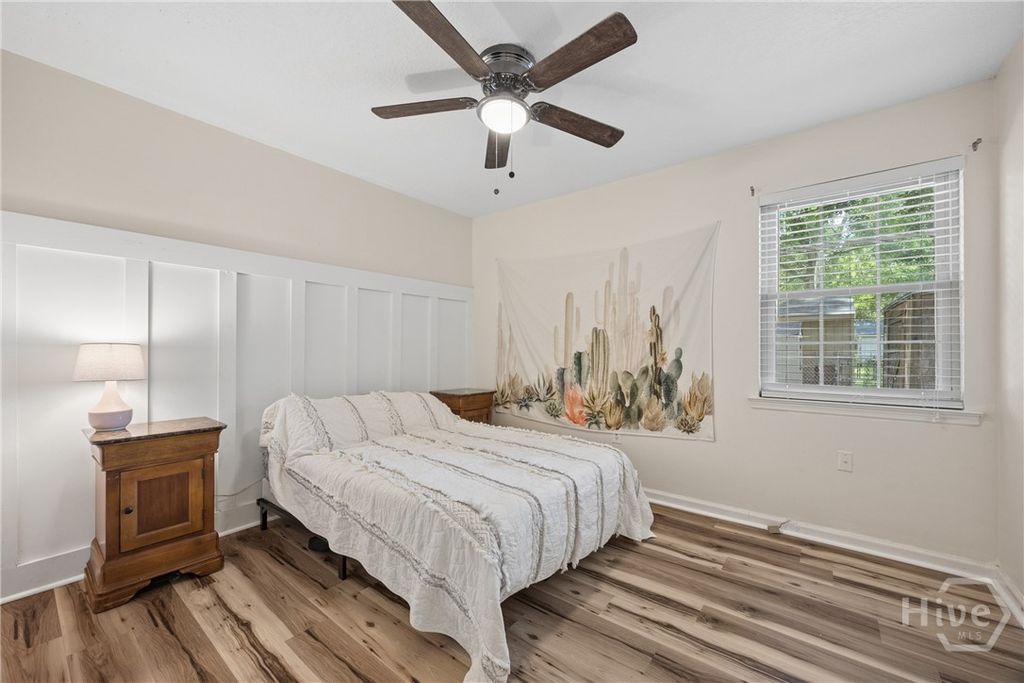Image 23 of property listing at 352 Sandpiper Road, Richmond Hill, GA 31324