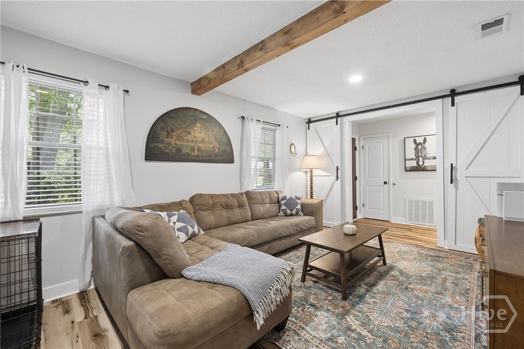 Image 3 of property listing at 352 Sandpiper Road, Richmond Hill, GA 31324