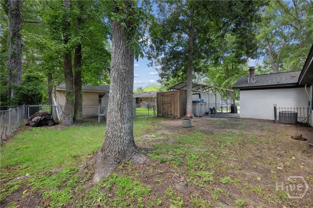 Image 30 of property listing at 352 Sandpiper Road, Richmond Hill, GA 31324