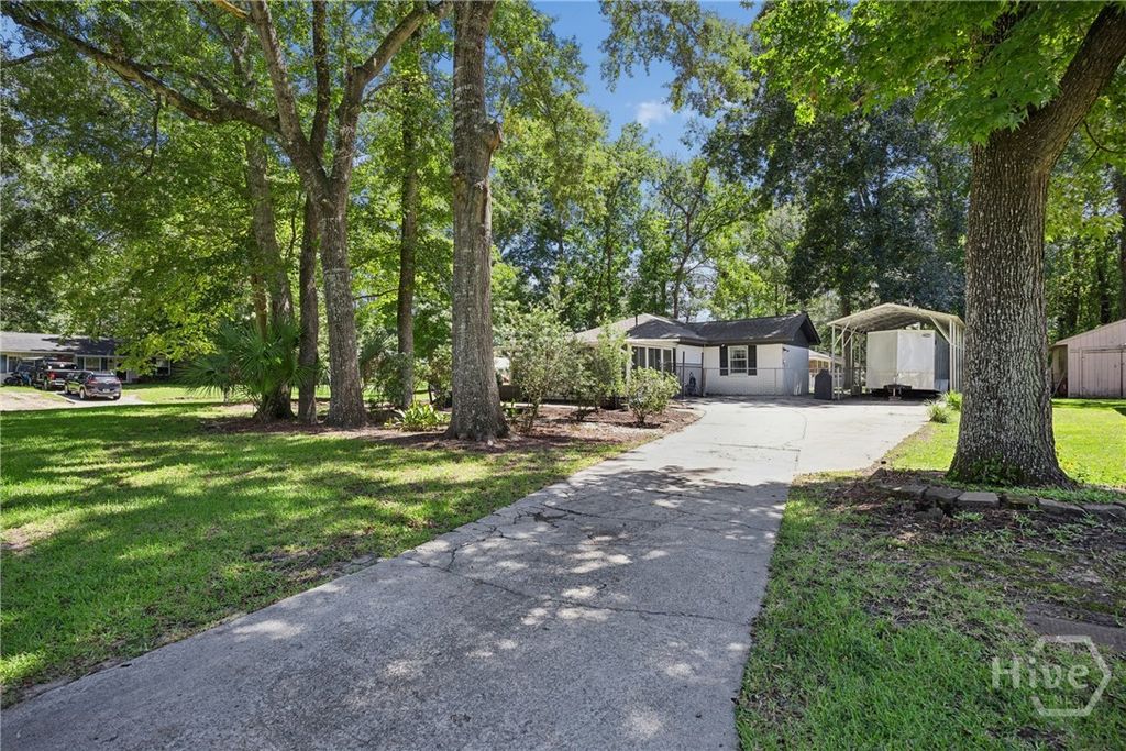 Image 35 of property listing at 352 Sandpiper Road, Richmond Hill, GA 31324