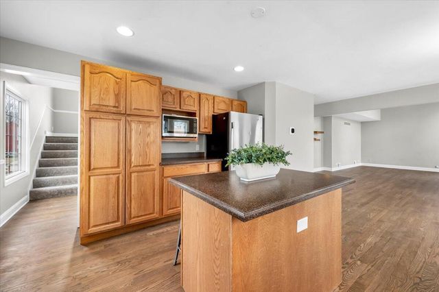 5406 W Valley Drive, Richmond, IL 60071